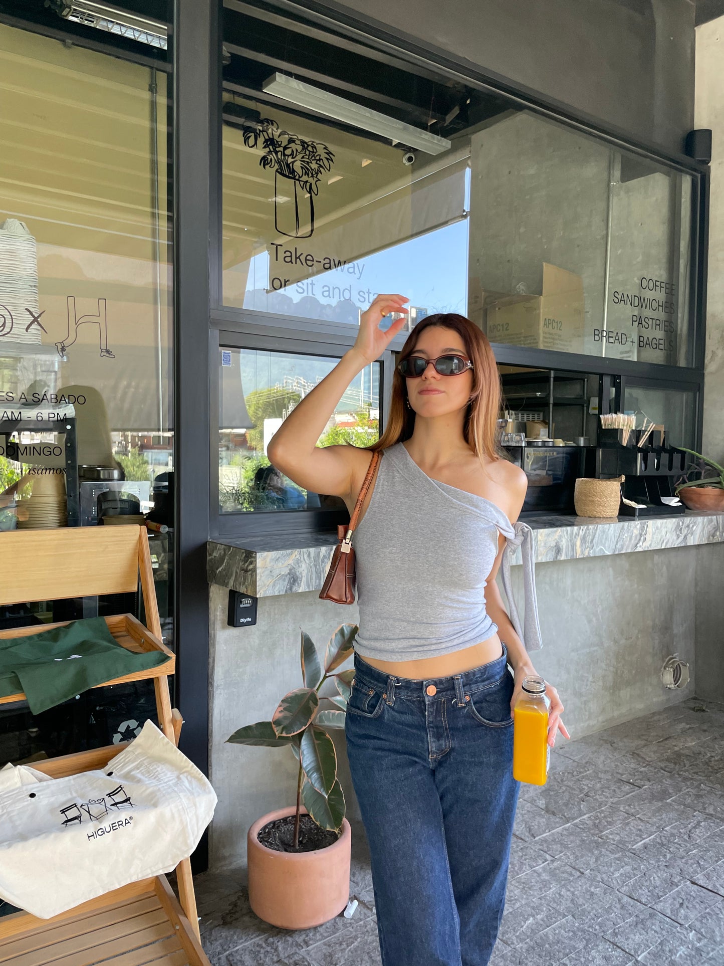 Off-shoulder Top