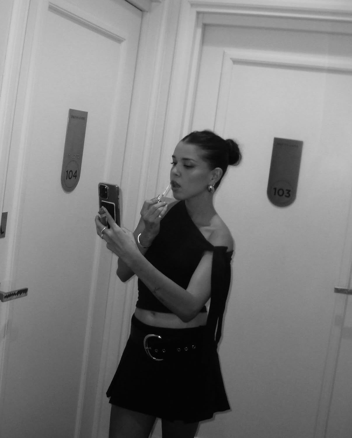 Off-shoulder Top